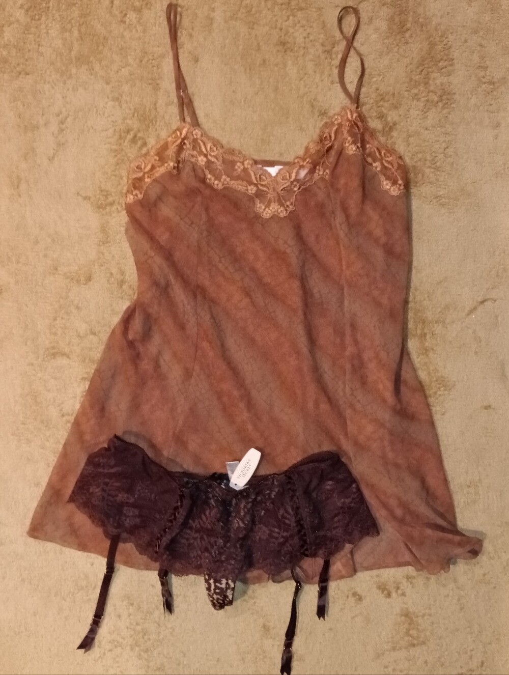 NWT Vintage Victoria's Secret Garter & Chemise Nightgown Set